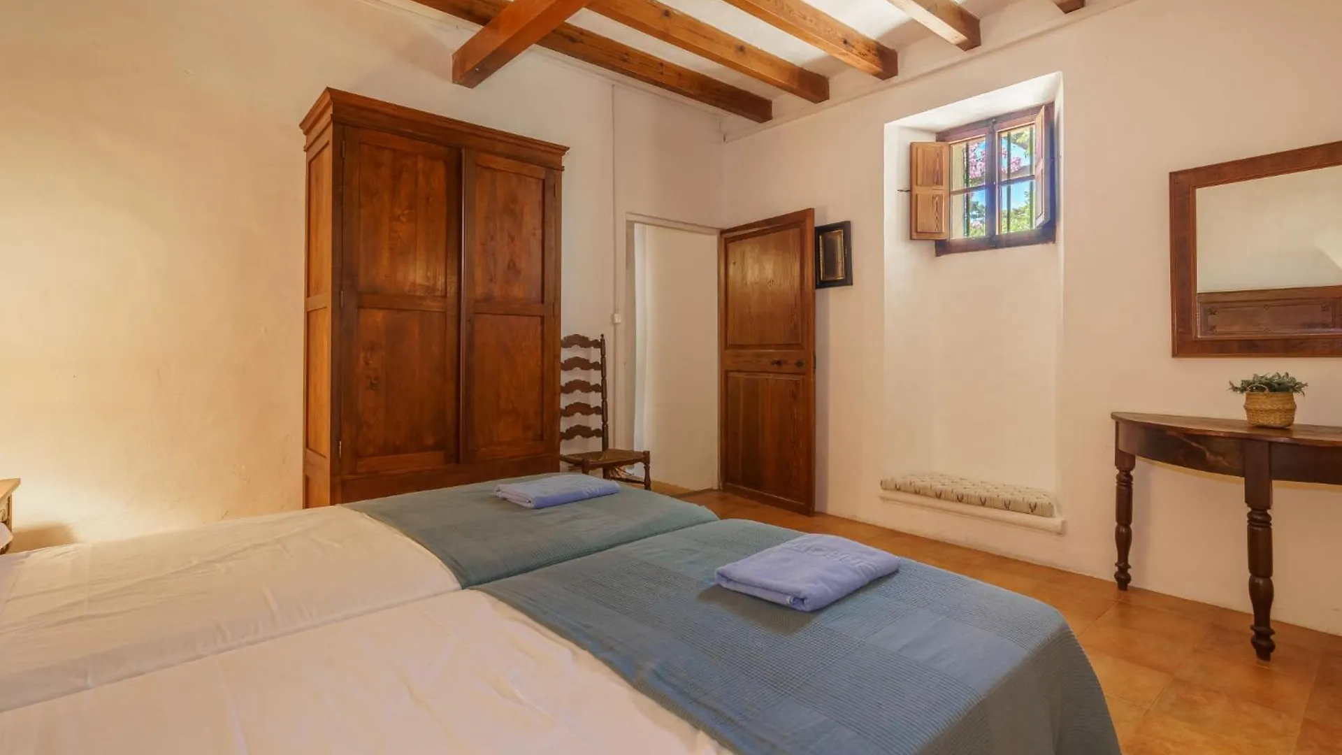 Holiday Home Cas Frare Esb100 By Interhome Establiments